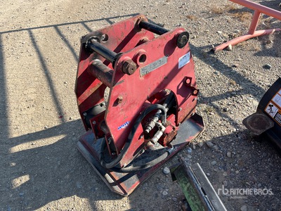 Gentec 970 24 in Plate Compactor Accesorio para retroexcavadora - Fits John Deere 310SJ