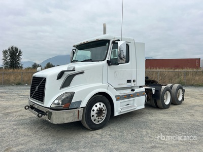 2006 Volvo VNL 6x4 トラックトラクター（T/A）