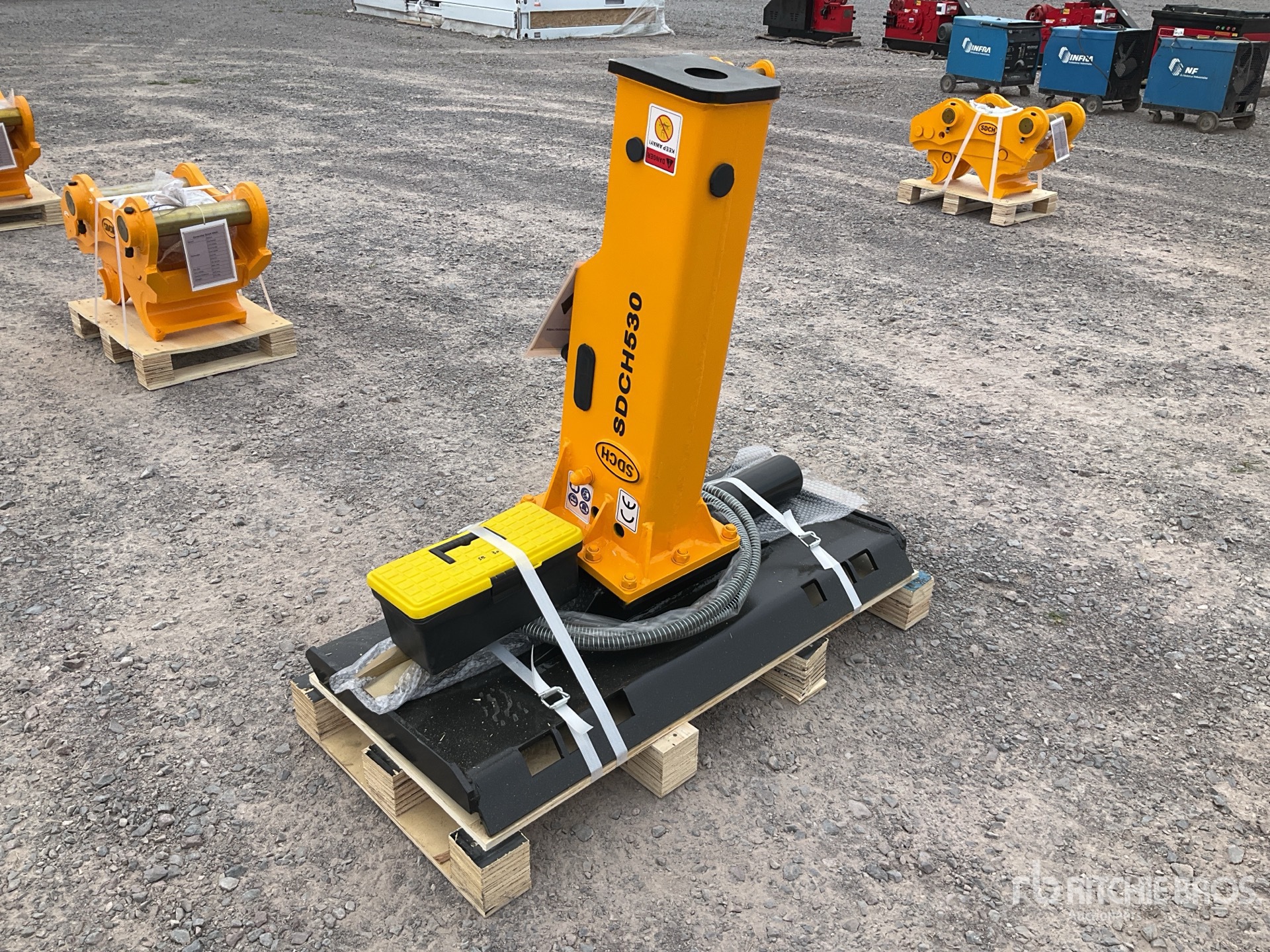 2025 SDCH SDCH530 Martillo Hidraulico para Minicargador (Sin Usar) / Brise-roche pour chargeuse à différentiel (Unused)