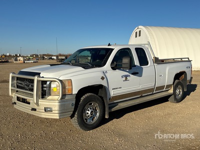 2011 Chevrolet Silverado 2500HD LT 4x4 Extended Cab Pickup