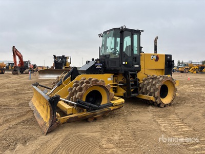 1998 Cat 815F Soil Compactor