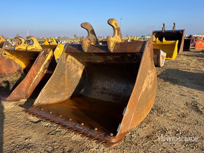 Cat 70 in Q/C Cleanup Excavator Bucket - Fits Cat 336