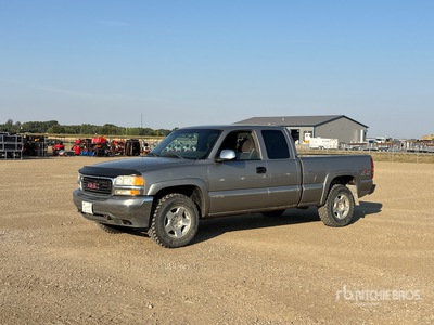 2000 GMC Sierra 1500 SLE 4x4 Extended Cab Pick-up