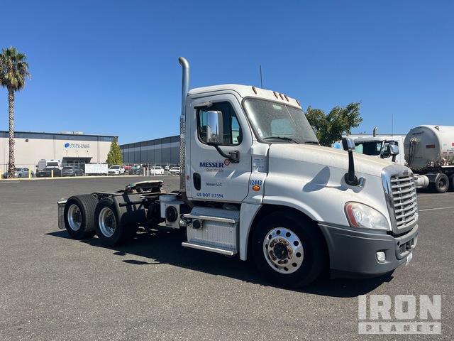 CAMIóN 2016 FREIGHTLINER