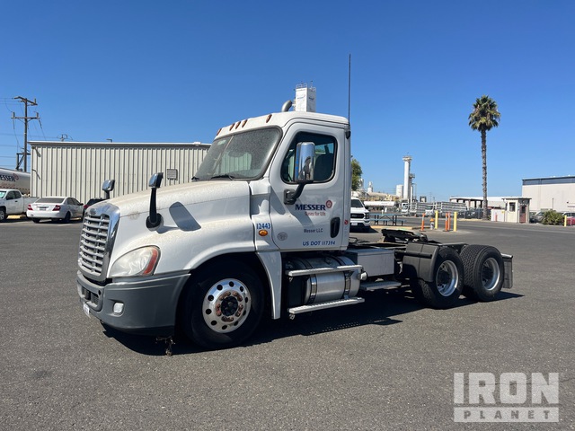 CAMIóN 2016 FREIGHTLINER