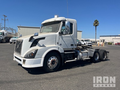 2015 Volvo VNL 6x4 T/A Day Cab Truck Tractor