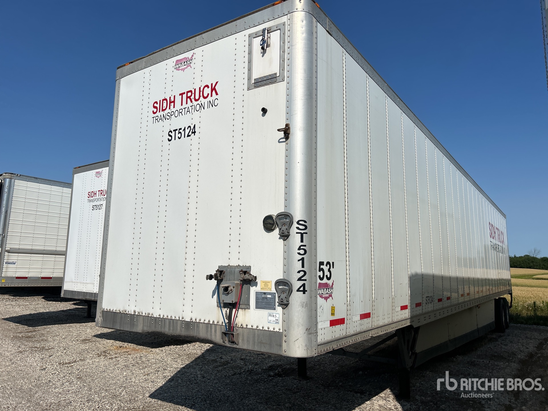 2016 Wabash DVCVHPC 53 ft x 102 in T/A Van Trailer