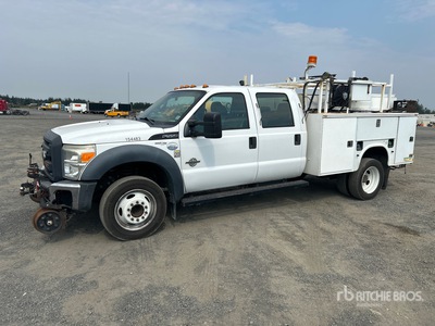 2013 Ford F-550 XL 4x2 Crew Cab Utility Truck