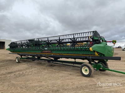 2018 John Deere 640FD 40 ft Hydra Flex رأس الحصادة المجمعة