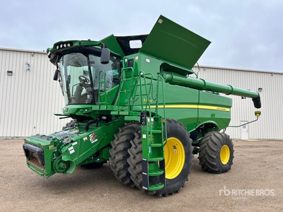 2021 John Deere S790 Combine Harvester