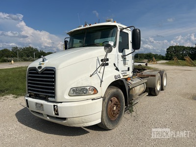 2006 Mack CXN613 6x4 T/A Day Cab Truck Tractor