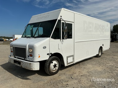 2017 Freightliner MT45 4x2 Samochód dostawczy