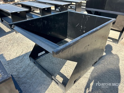 2025 Kit Containers L 5 ft 2.5 in/ W 4 ft 1 in/ H 3 ft 2 in Skid Steer Dump Hopper (Unused)