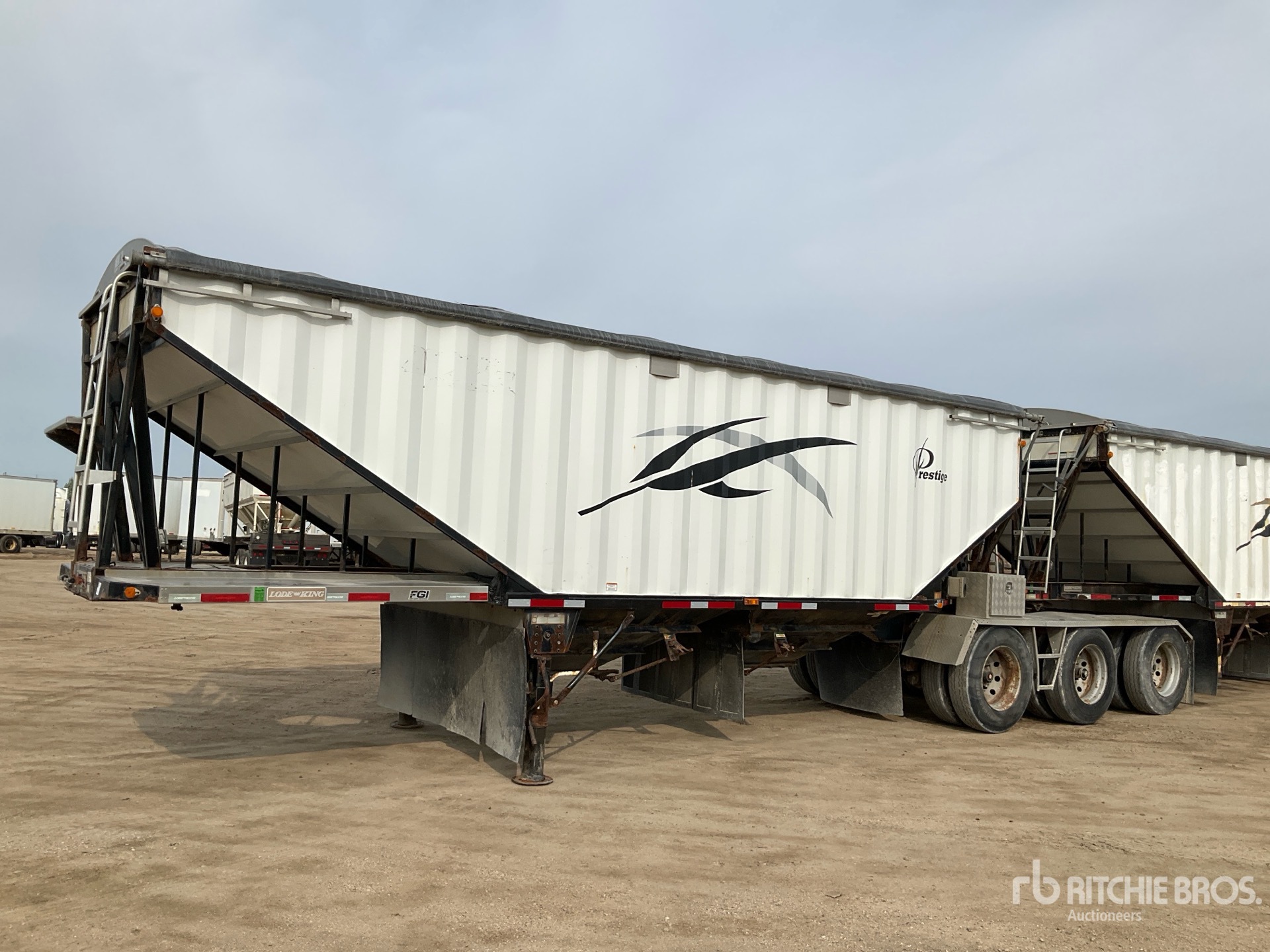 2014 Lode King Super B-Train Lead Remorque à grains
