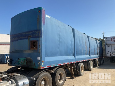 2005 Universal 53 ft 6 axle Moving Floor Trailer