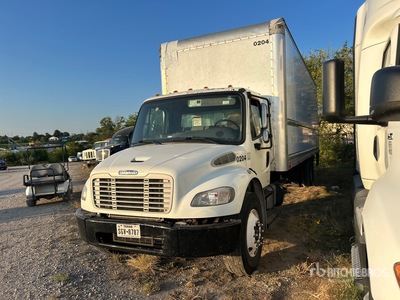 2015 Freightliner M2 106 4x2 Furgoneta caja cerrada