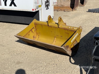 SEC 50 in Cleanup Excavator Bucket - Fits Case 580