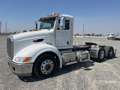2014 Peterbilt 384 6x4 Cabeza Tractora Cabina Corta