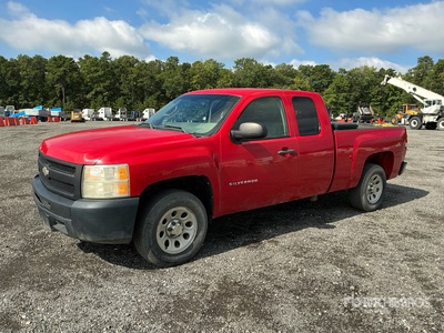 2011 Chevrolet Silverado 1500 4x2 Extended Cab بيك اب