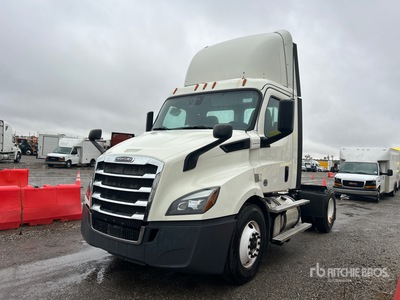 2019 Freightliner Cascadia 116 4x2 Cabeza Tractora Cabina Corta