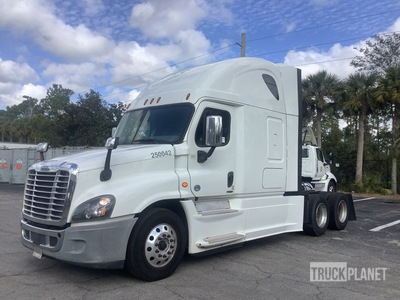 2017 Freightliner CA125 6x4 T/A Day Cab Truck Tractor