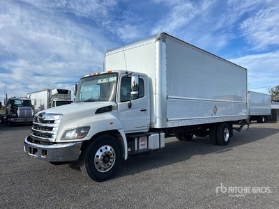 2019 Hino 338 4x2 Van Truck