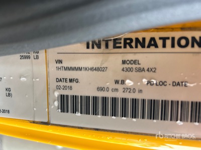 2019 International 4300 4x2 Van Truck