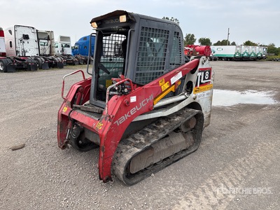 2016 Takeuchi TL8 Compact Track Loader