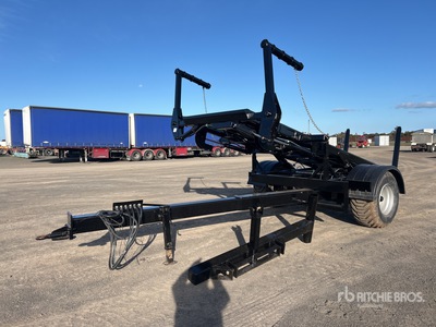 1600 mm Tow-Behind Bale Stacker