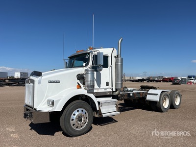 2007 Kenworth T800 6x4 T/A Day Cab Truck Tractor