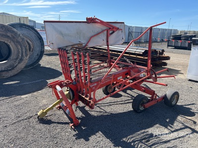 Kuhn 4100 mm 3-Point 1 Rotor Hay Tedder