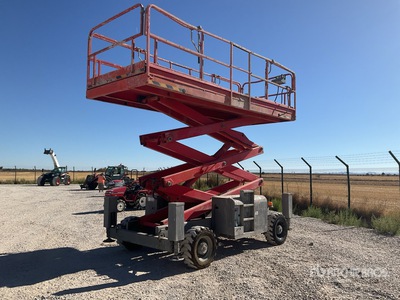 2009 Haulotte H12SXL 4x4 Diesel シザーリフト