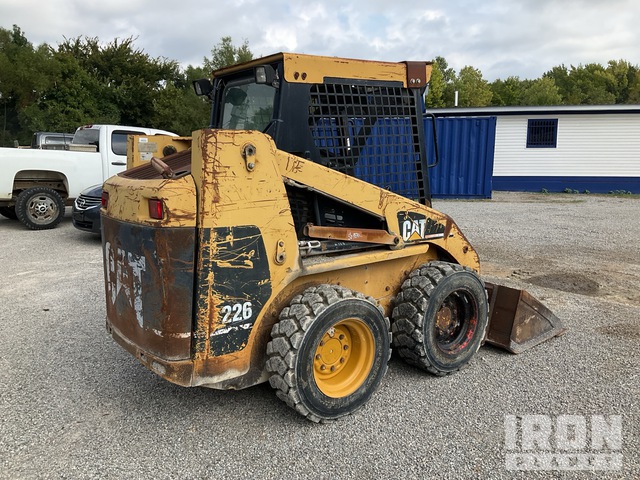 MINI CARGADOR SOBRE RUEDAS 1999 CATERPILLAR 226