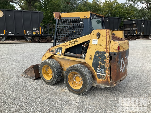 MINI CARGADOR SOBRE RUEDAS 1999 CATERPILLAR 226