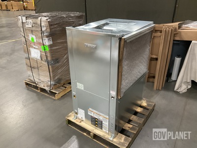 (2) Bosch LV060-4VTN-FRTPUD Water Source Heat Pumps