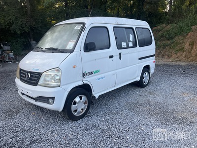 Vantage EV 1000 Minivan