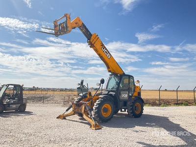 2017 JCB 540-170 を見 Telehandler