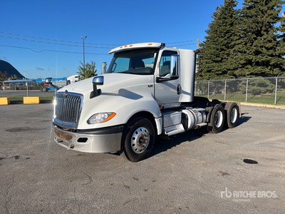 2018 International LT625 6x4 Cabeza Tractora Cabina Corta
