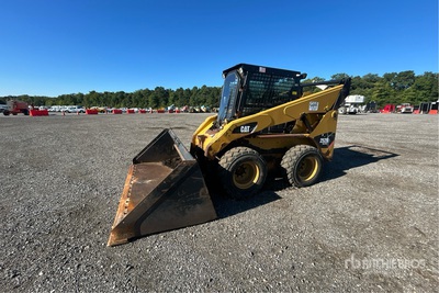2013 Cat 252B3 Two-Speed Skid Steer Loader