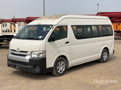 2018 Toyota Hiace 4x2 15-Seat Mini Bus