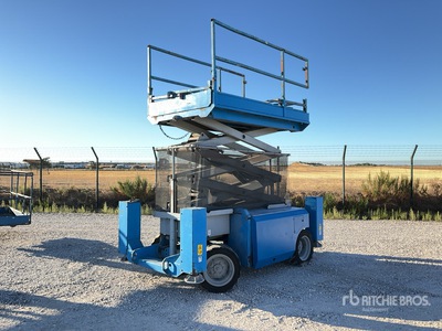 2006 Genie GS-3268 4x4 Diesel Scissor Lift