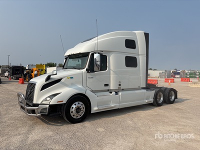 2019 Volvo VNL860 6x4 T/A Sleeper Truck Tractor