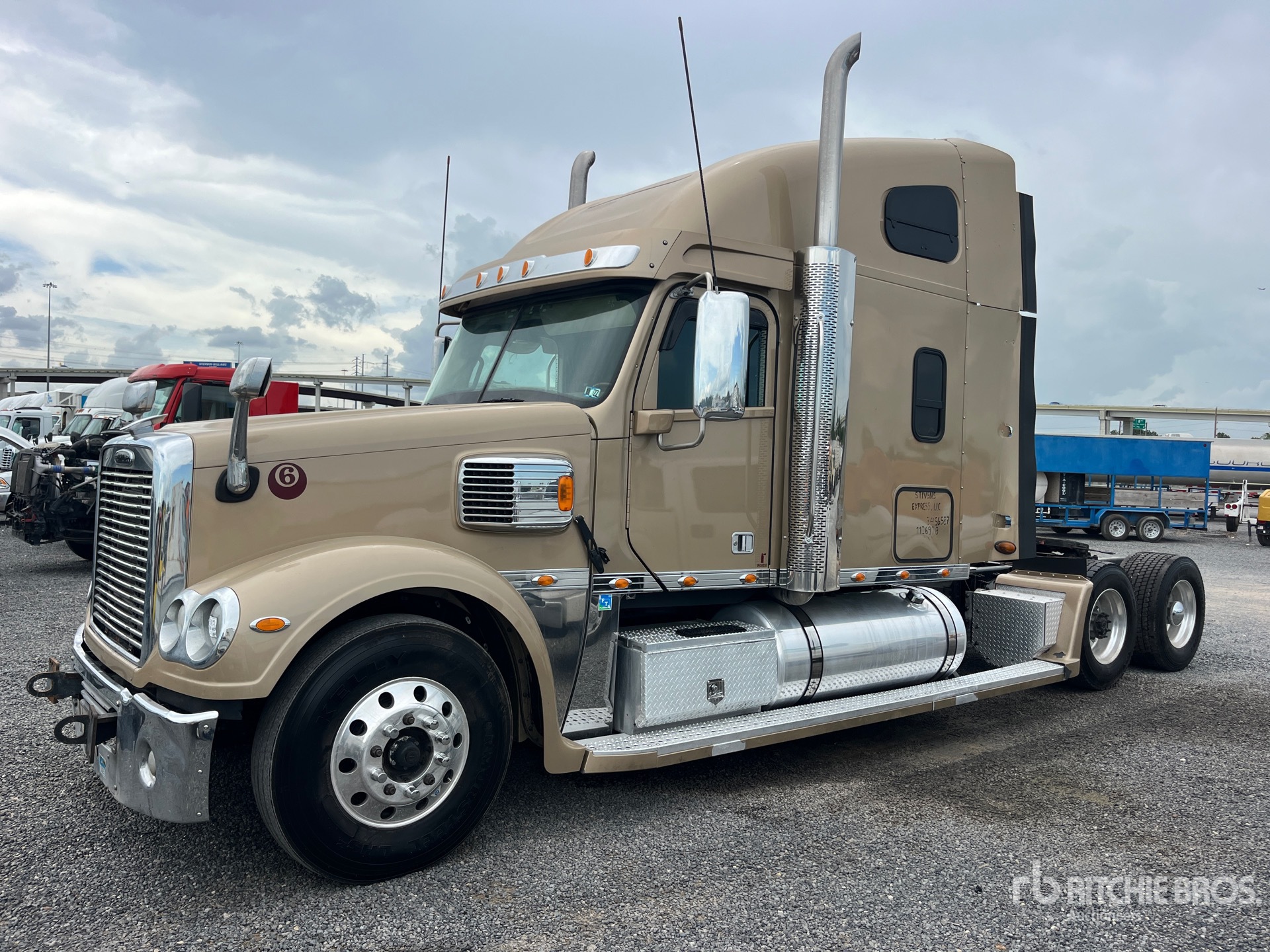 2020 Freightliner Coronado 132 6x4 T/A Sleeper Truck Tractor (Inoperable) (Glider Kit)