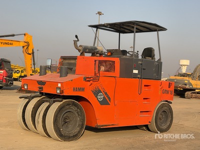 2015 Hamm HD110 8 Wheel Pneumatic Roller