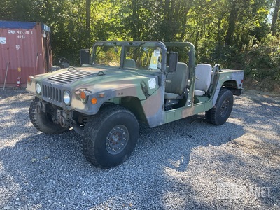 AM General M1097A2 HMMWV 4 Door w/Truck Body