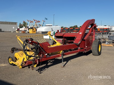 New Holland FP230 6 ft 8 in Semi-Mount Forage Harvester