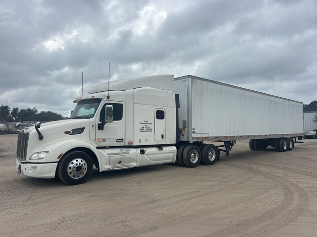2016 Peterbilt 579 6x4 T/A Sleeper Truck Tractor