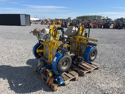 Quantity of 2 Car Tow Dolly