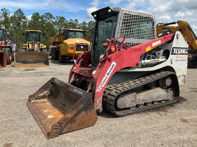 Takeuchi TL12R-2 Two-Speed Compact Track Loader