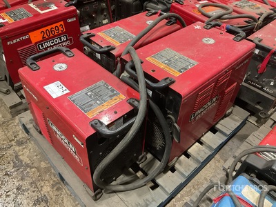 Quantity of Lincoln Flextec (2) 450, (1) 650 Electric Welder
